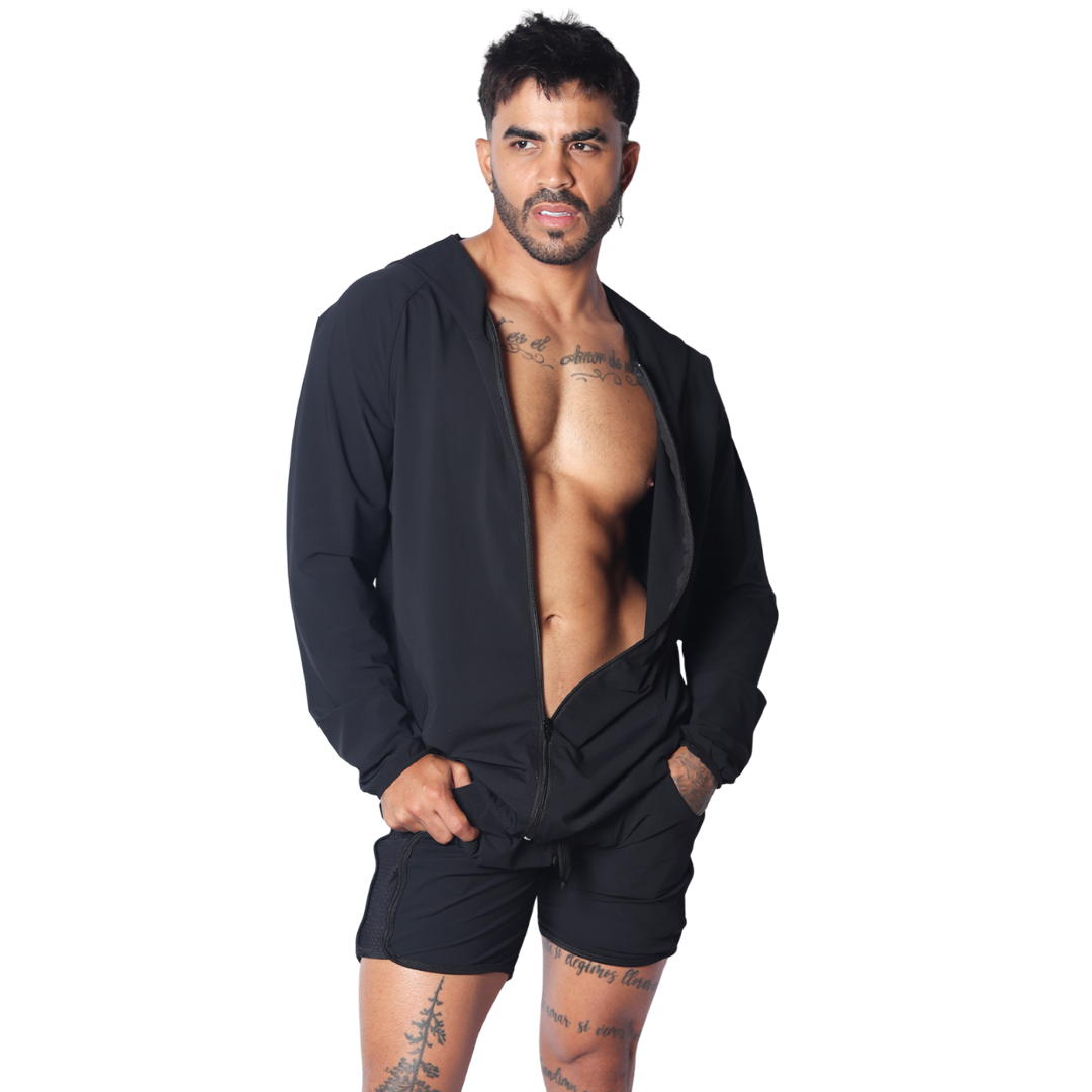 Ambitious Black Jacket en modelo de Gigo Underwear