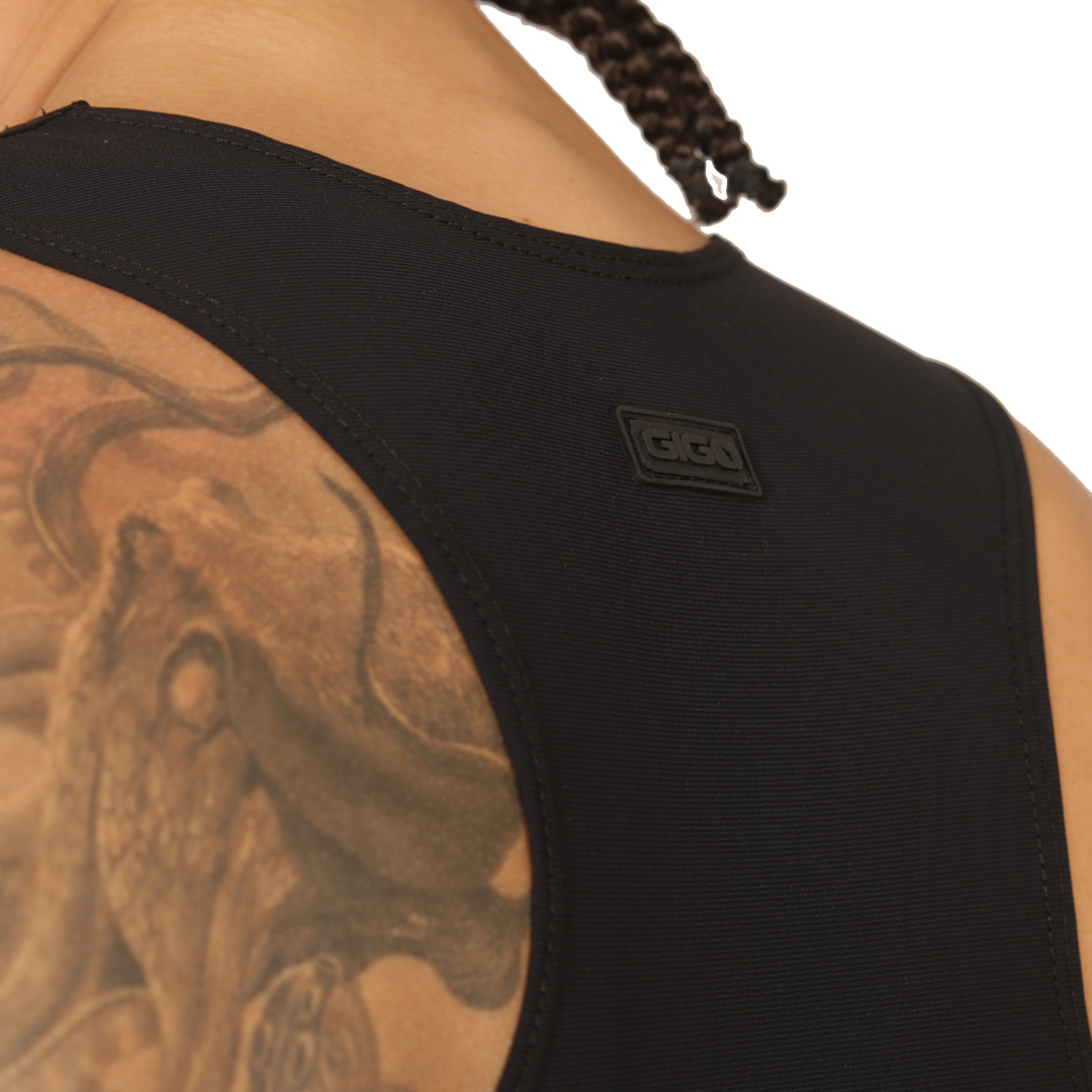 CLUB BLACK TANK - Camisilla Deportiva Masculina en Colores Modernos