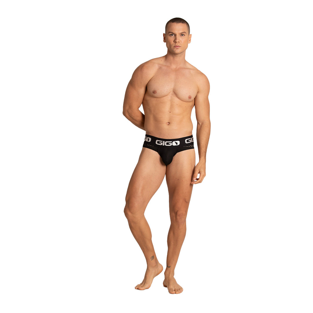 Hibrid Black Brief Jock en modelo de Gigo Underwear