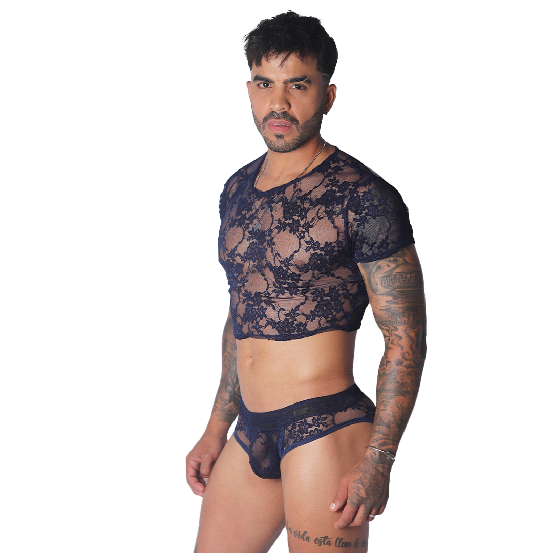 Prolix Blue Croop Top en modelo de Gigo Underwear