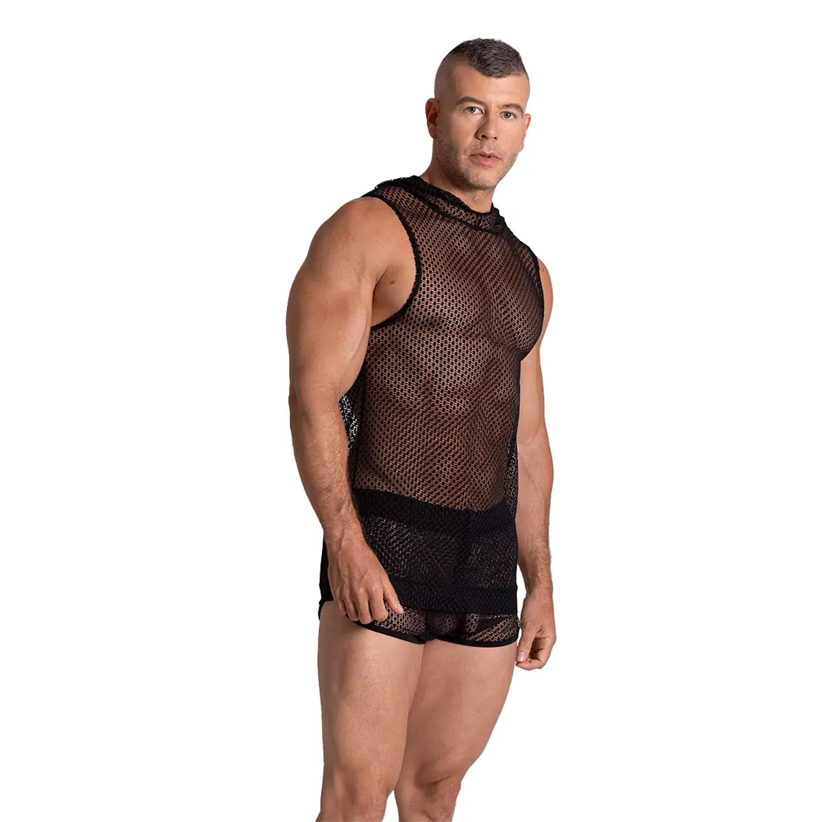 Striking Hoody Tshirt en modelo de Gigo Underwear