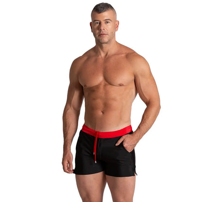 Alfa Black Red Beachwear en modelo de Gigo Underwear