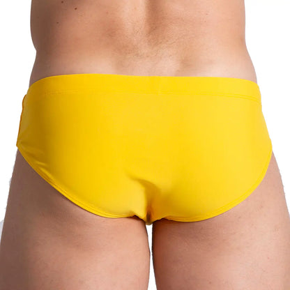 Brazilian Yellow Swim Brief vista frontal de Gigo Underwear