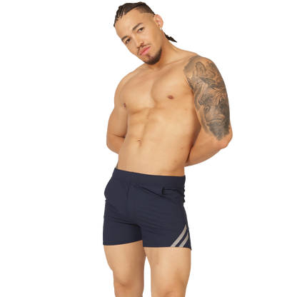 Club Blue Short en modelo de Gigo Underwear