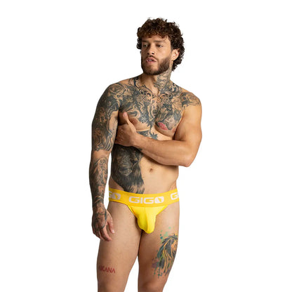 Colors Yellow Jock en modelo de Gigo Underwear