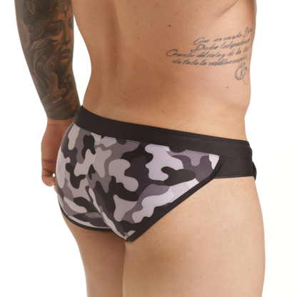 Combat Gray Swim Brief vista posterior de Gigo Underwear