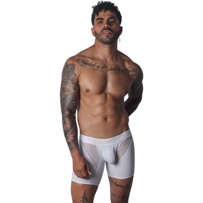 Cosmopolitan White Trunk en modelo de Gigo Underwear