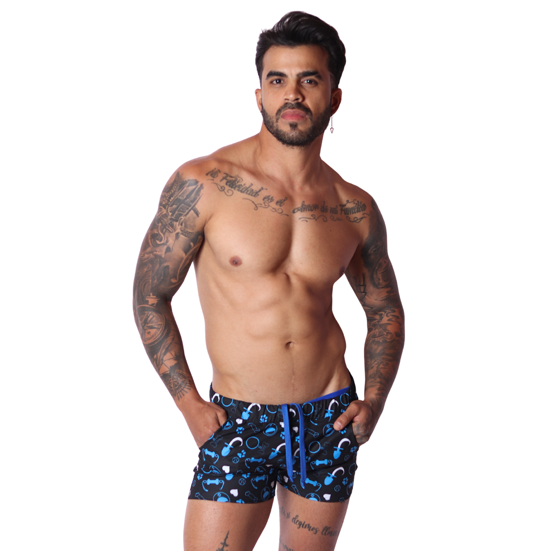 Dog Blue Shorts en modelo de Gigo Underwear