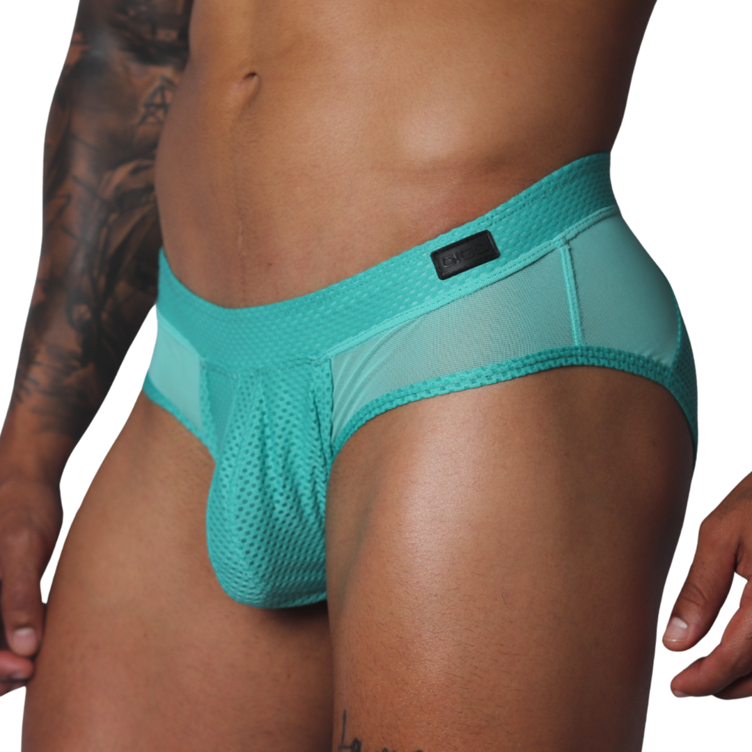 Evocative Aqua Brief vista frontal de Gigo Underwear