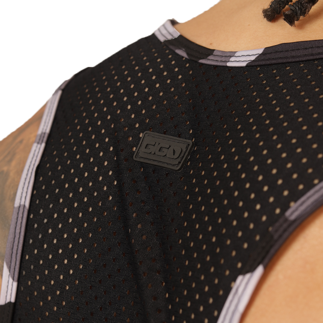 Feeling Black Tank vista posterior de Gigo Underwear