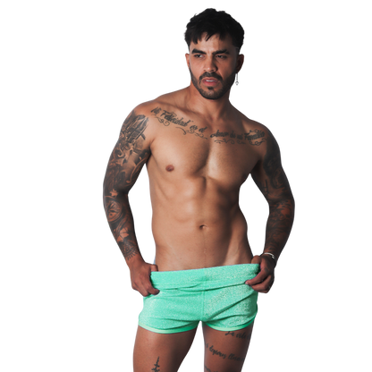 Flash Green Short en modelo de Gigo Underwear