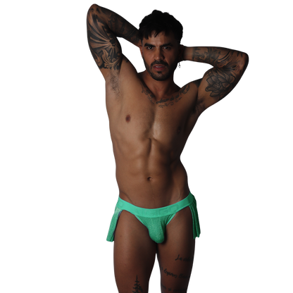 Flash Green Skirt en modelo de Gigo Underwear