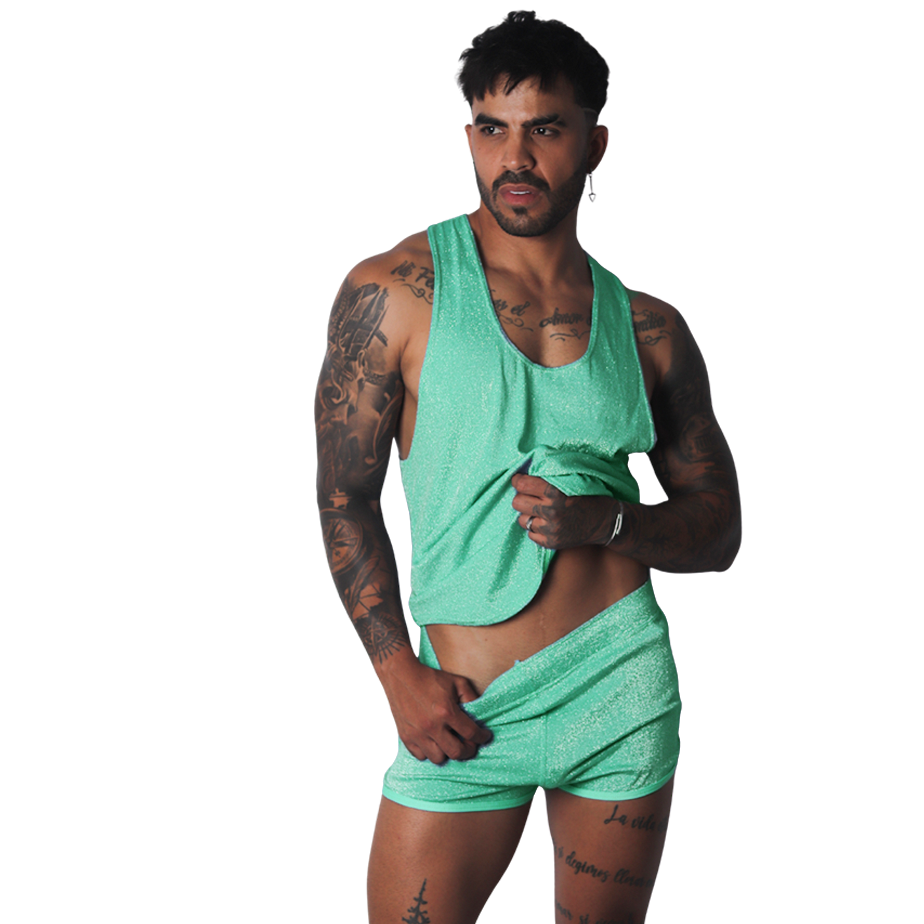 Flash Green Tank en modelo de Gigo Underwear
