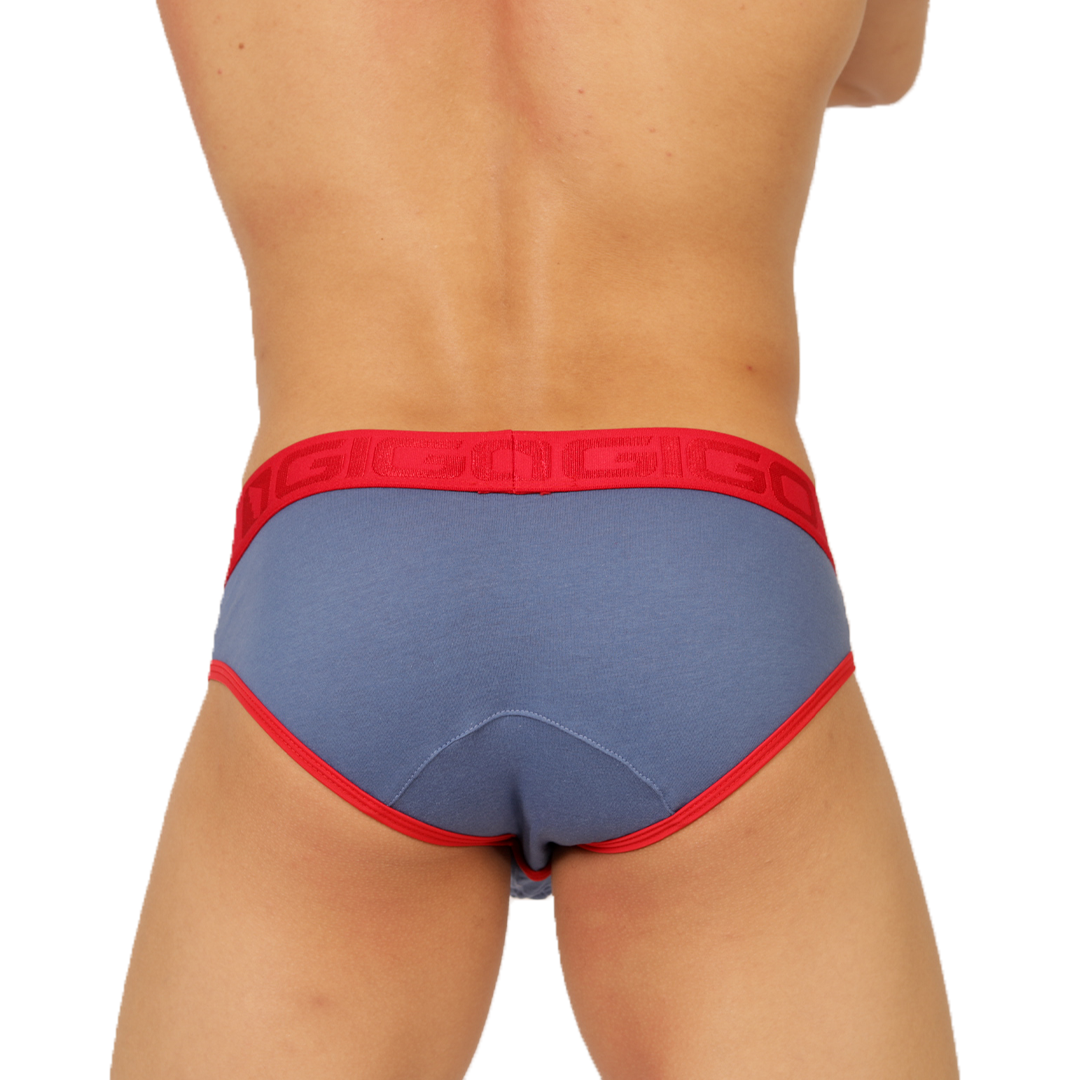 Garoto Blue Brief vista posterior de Gigo Underwear