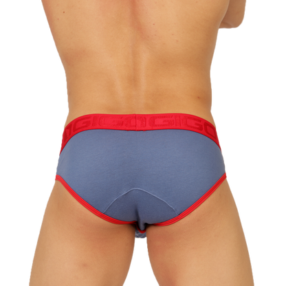 Garoto Blue Brief vista posterior de Gigo Underwear