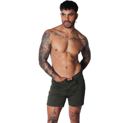 Sunday Green Short en modelo de Gigo Underwear