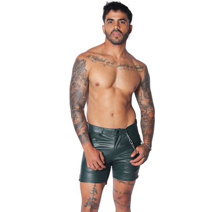 Hide Green Short en modelo de Gigo Underwear