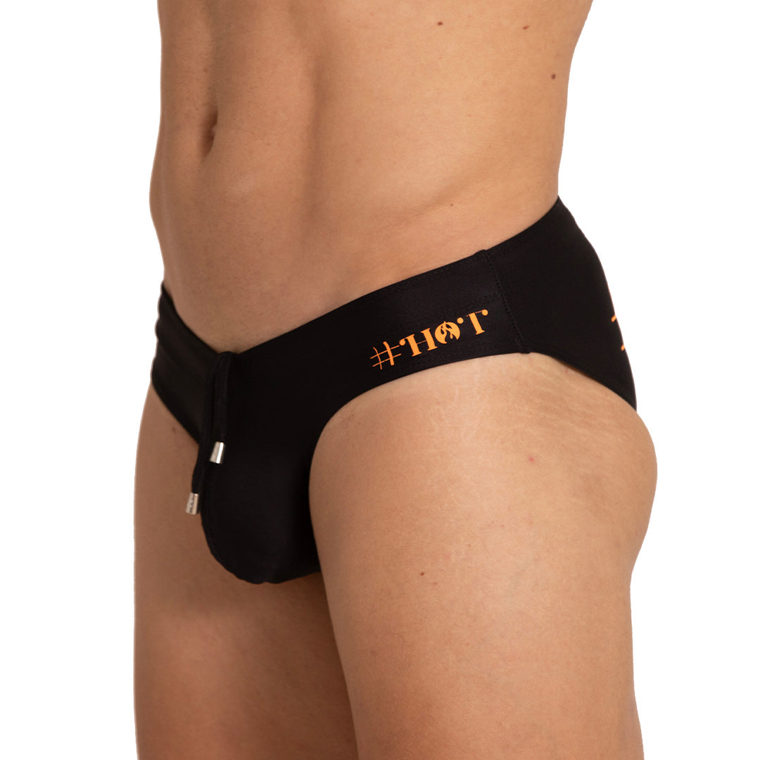 Hot Black Swim Brief vista frontal de Gigo Underwear