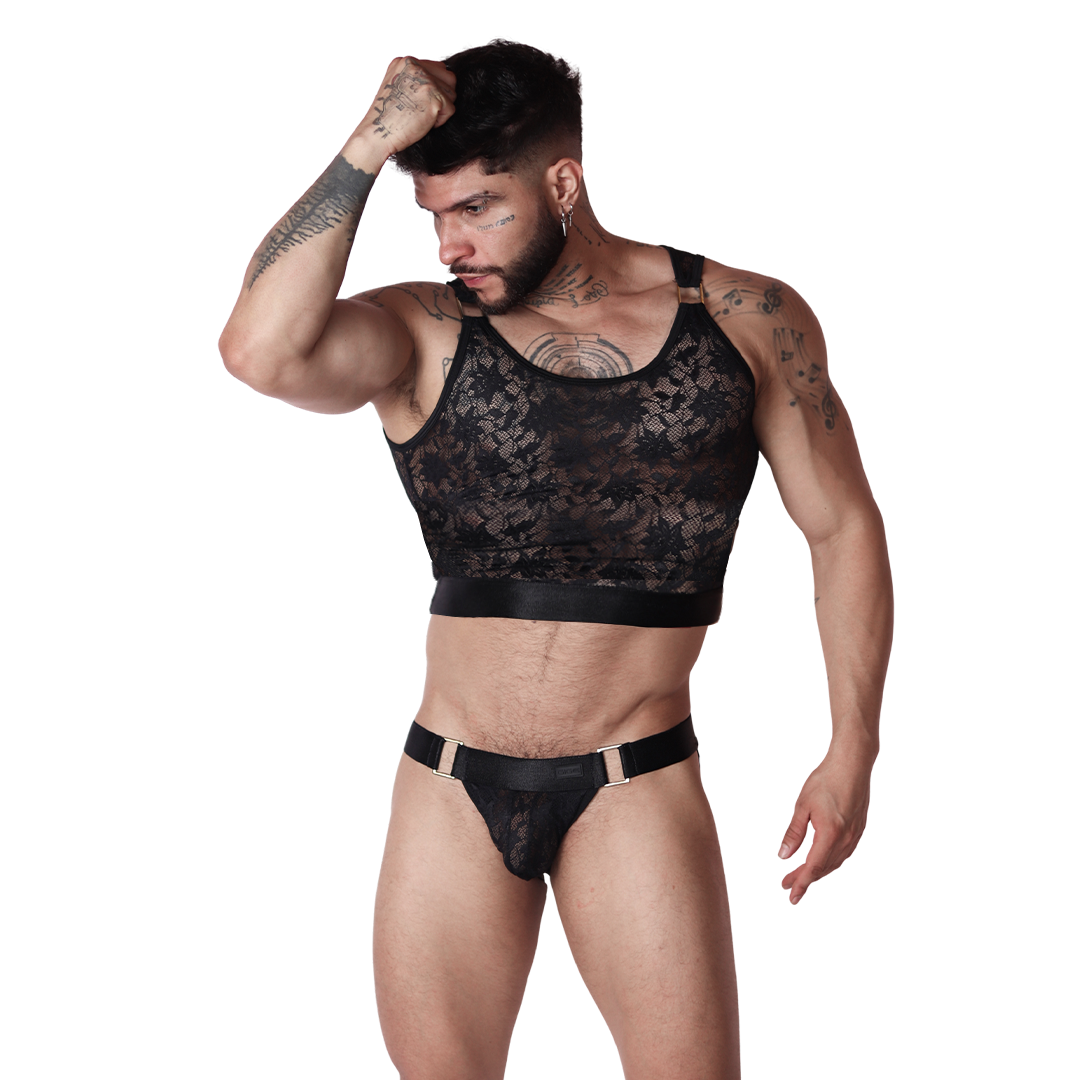 Illusion Black Crop Top en modelo de Gigo Underwear
