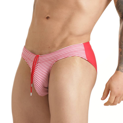 Marine Red Swim Brief vista frontal de Gigo Underwear