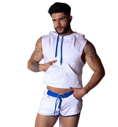 Nafts White Hoody T Shirt en modelo de Gigo Underwear