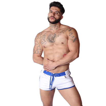 Nafts White Shorts en modelo de Gigo Underwear