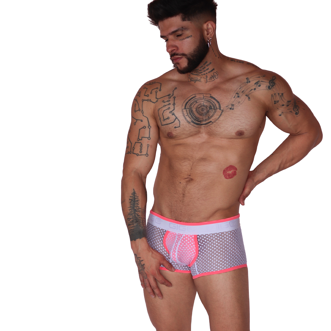 Net Fuchsia Trunk en modelo de Gigo Underwear