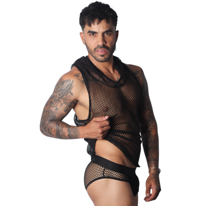 Provocative Black Hoody Tshirt en modelo de Gigo Underwear