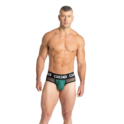 Purity Green Brief en modelo de Gigo Underwear