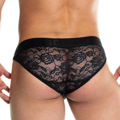 Redemotion Black Brief en modelo de Gigo Underwear