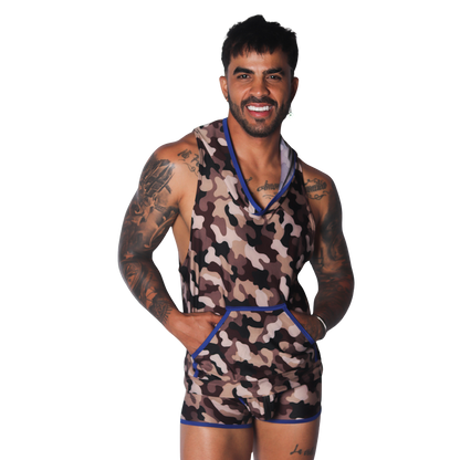 Trend Blue Hoody Tshirt en modelo de Gigo Underwear