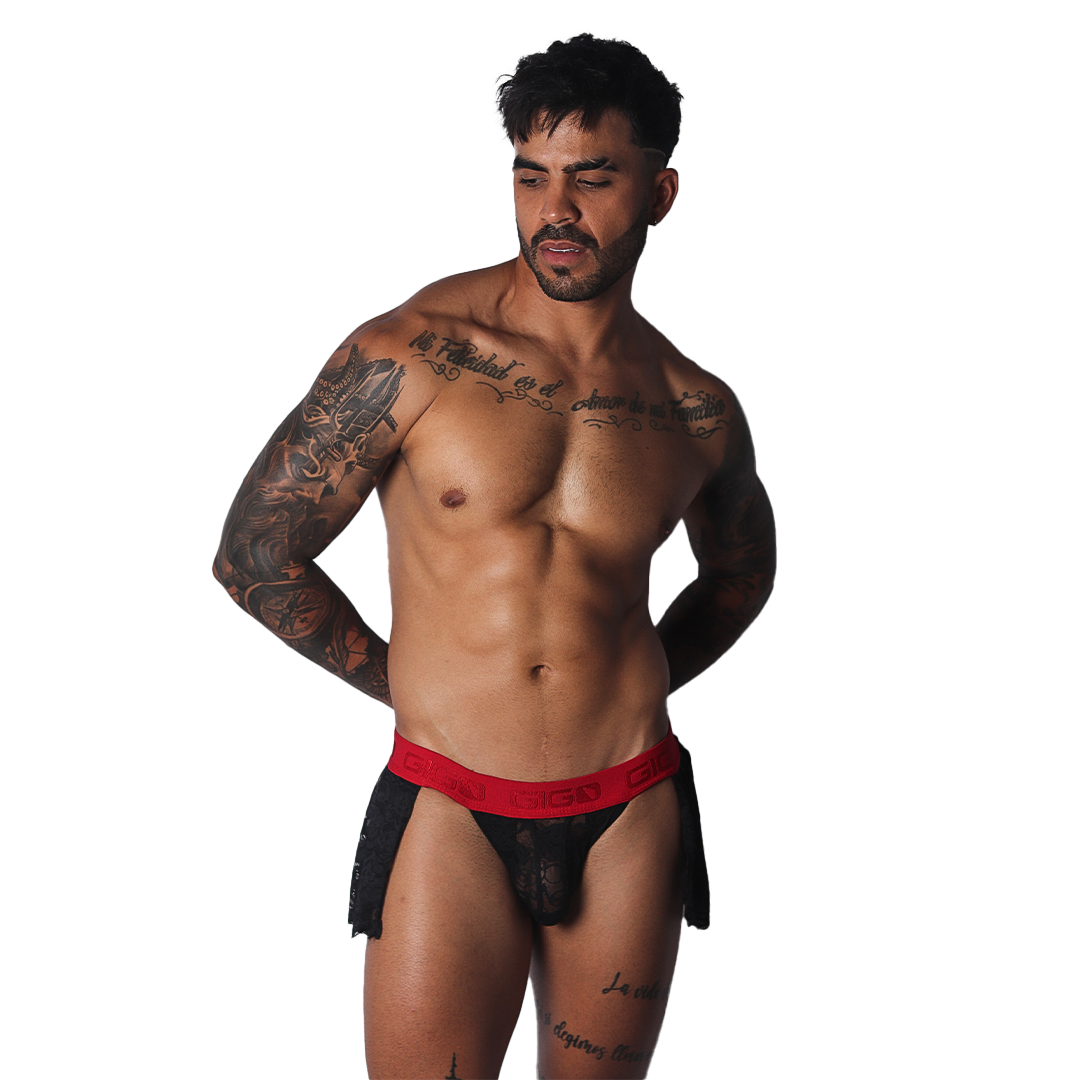 Romantic Black Skirt en modelo de Gigo Underwear