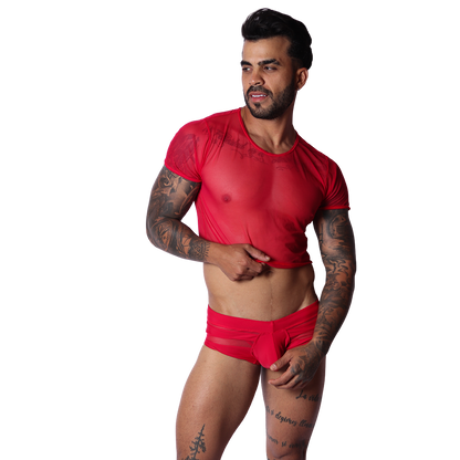 Spectrum Red Crop Top en modelo de Gigo Underwear
