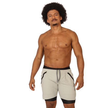 Sporty Gray Short en modelo de Gigo Underwear