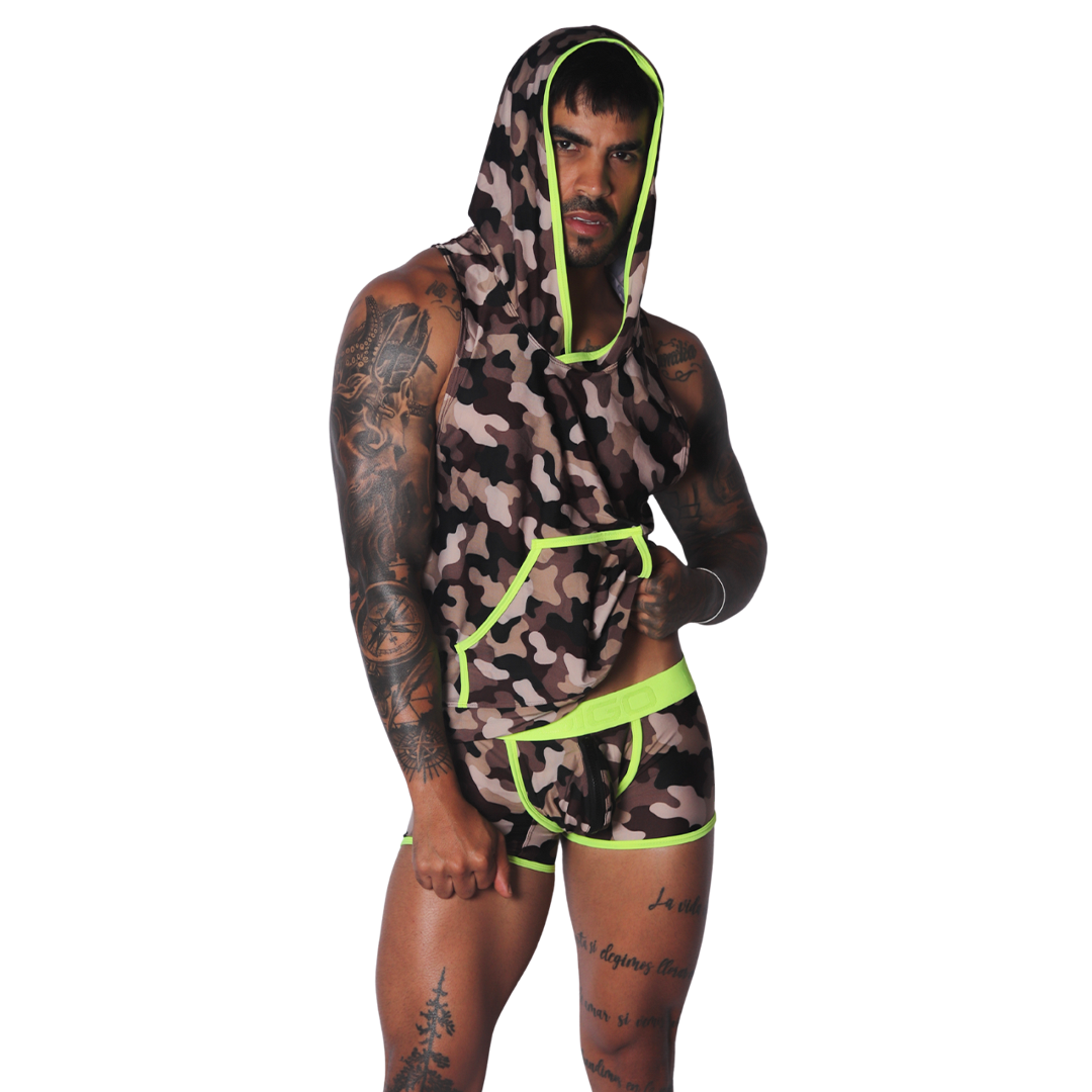 Trend Yellow Hoody Tshirt en modelo de Gigo Underwear