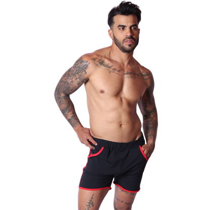 Typer Black Shorts en modelo de Gigo Underwear
