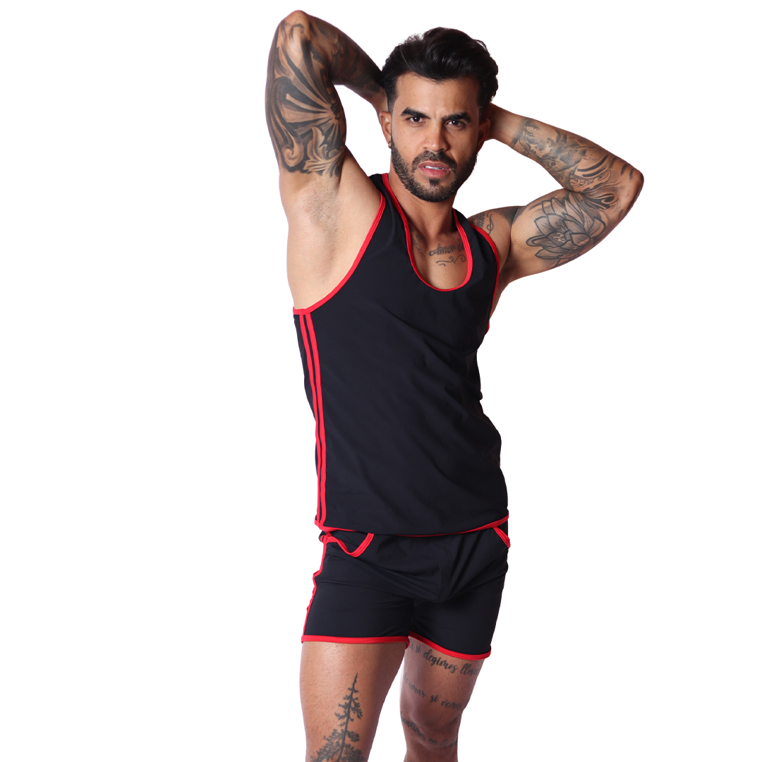 Typer Black Tank en modelo de Gigo Underwear