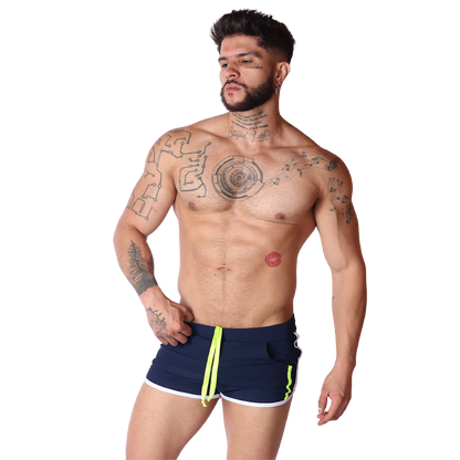 Typerhot Blue Shorts en modelo de Gigo Underwear