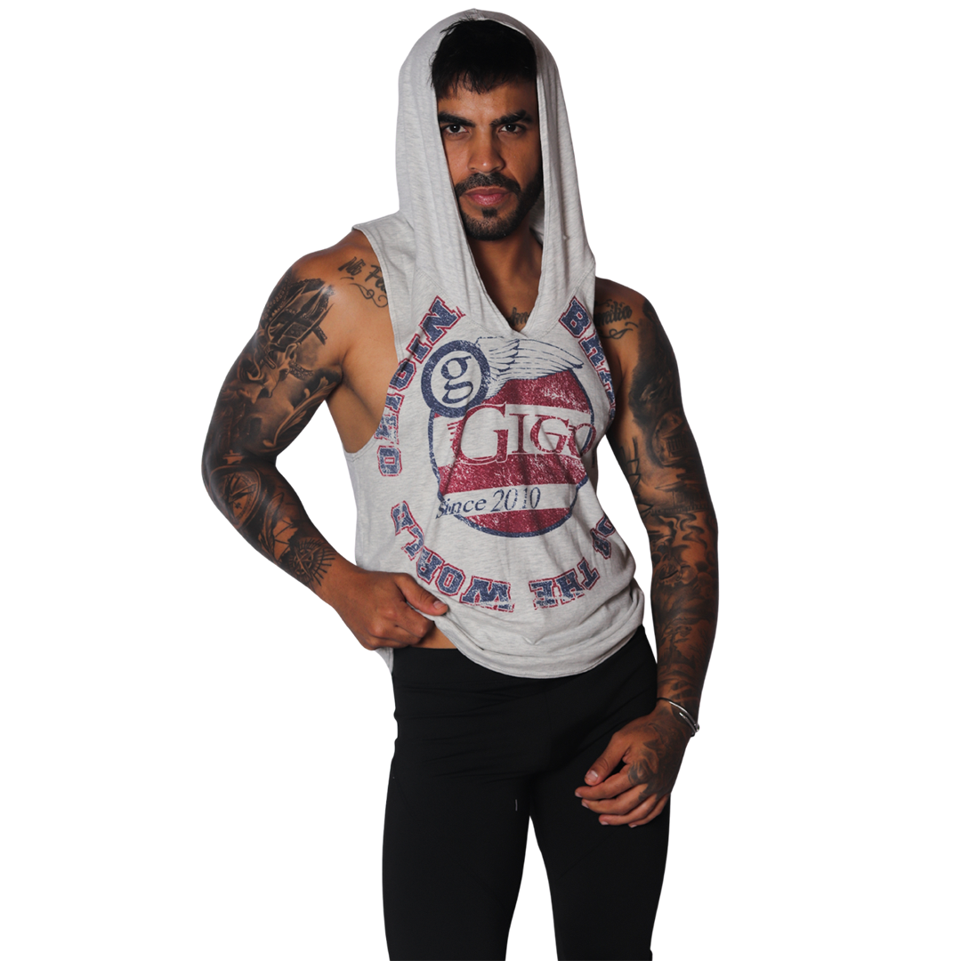 Wings Hoody Tshirt en modelo de Gigo Underwear
